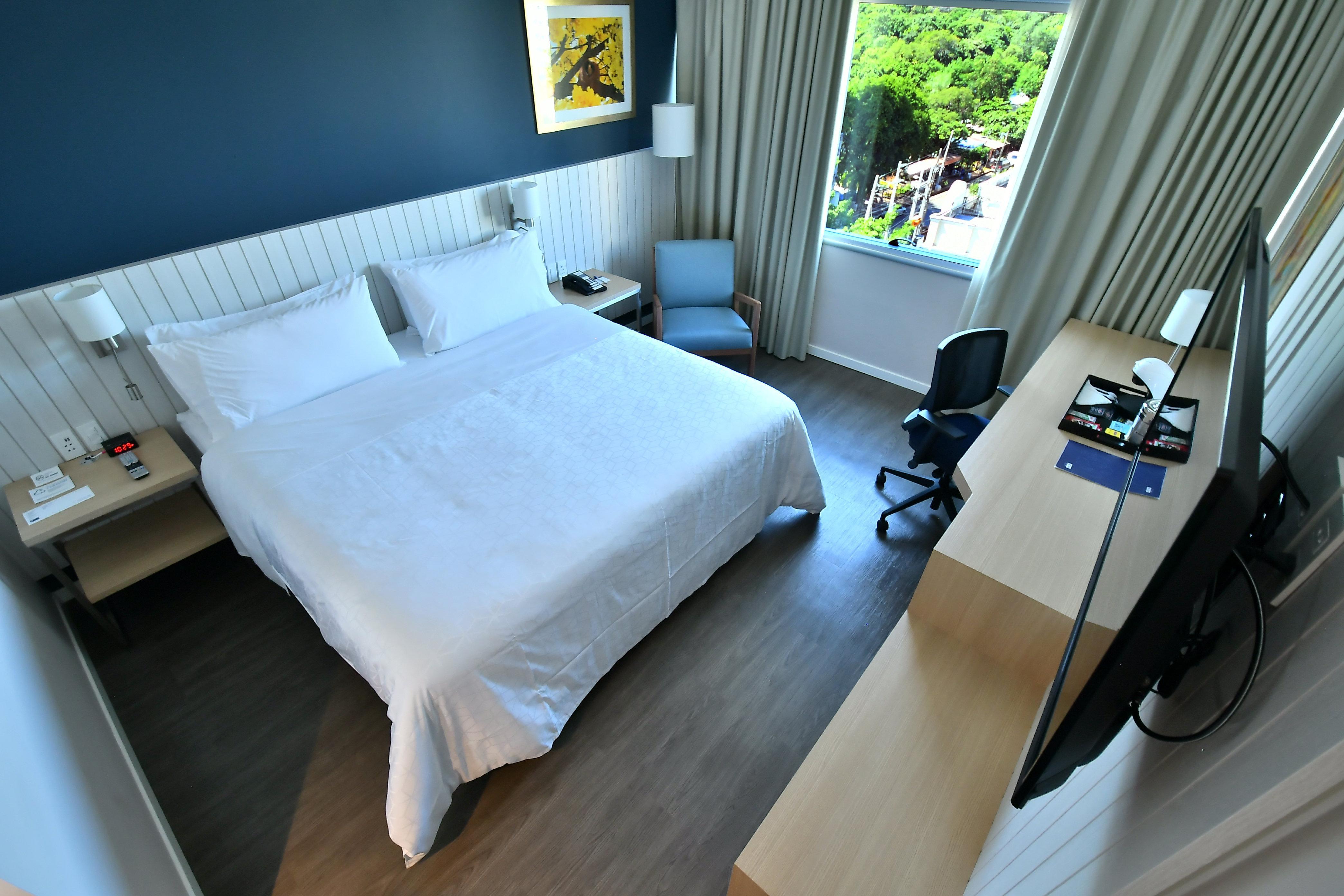 Holiday Inn Express Asuncion Aviadores By Ihg מראה חיצוני תמונה