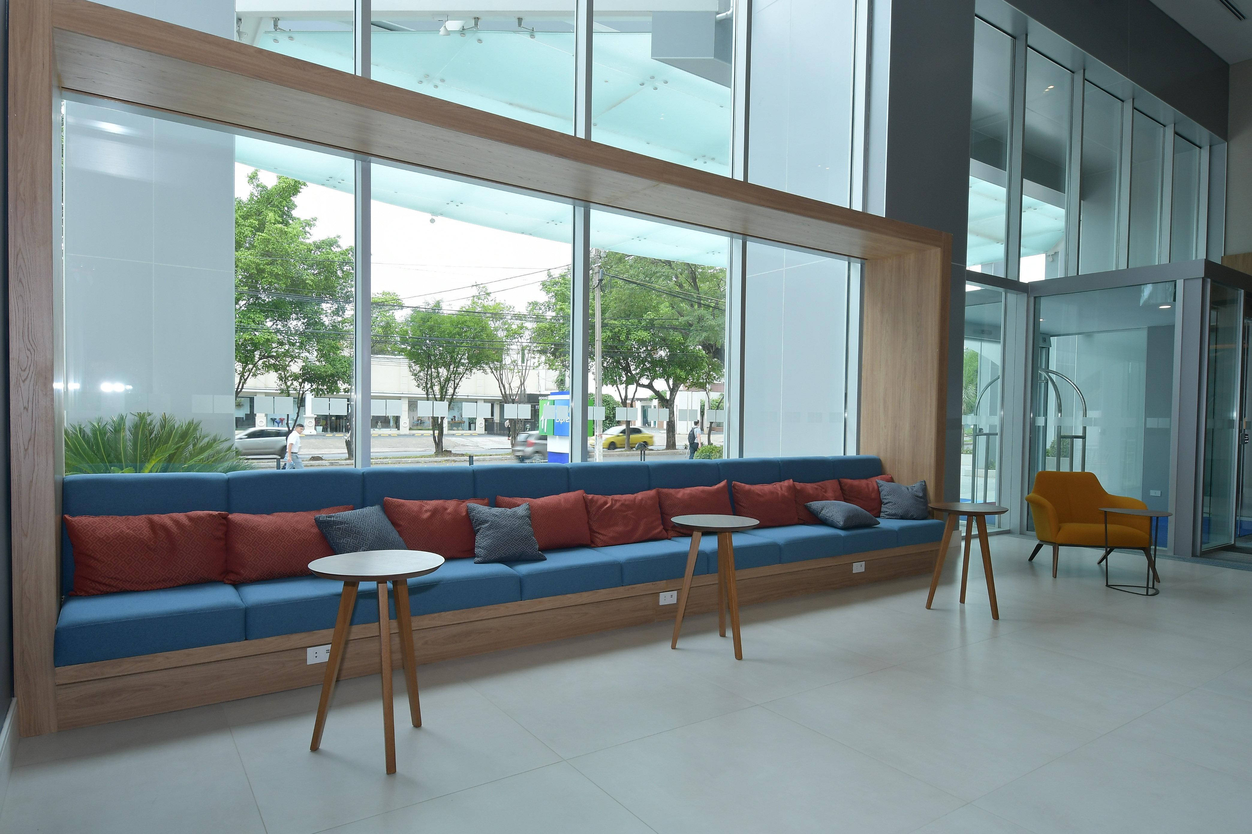 Holiday Inn Express Asuncion Aviadores By Ihg מראה חיצוני תמונה