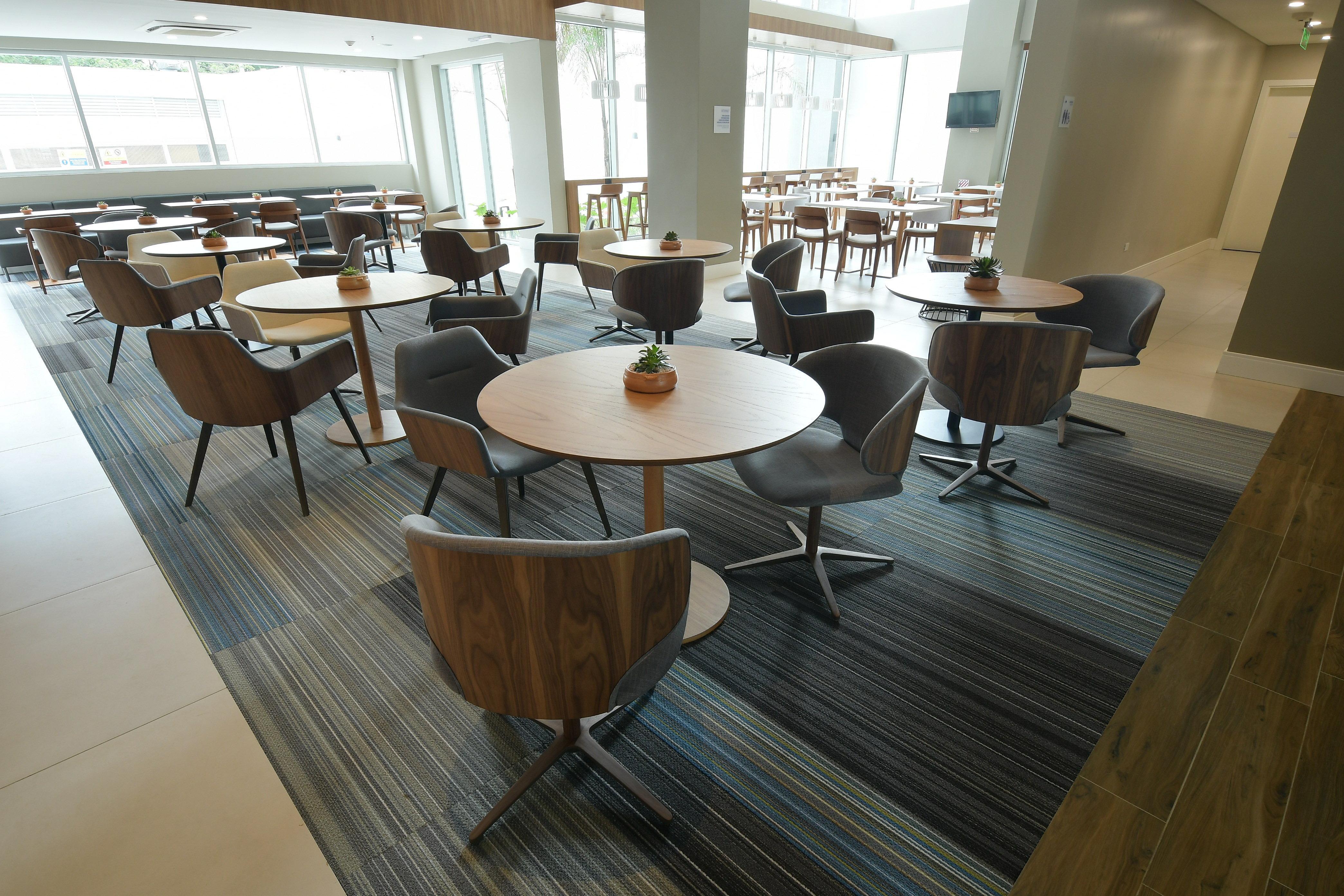 Holiday Inn Express Asuncion Aviadores By Ihg מראה חיצוני תמונה