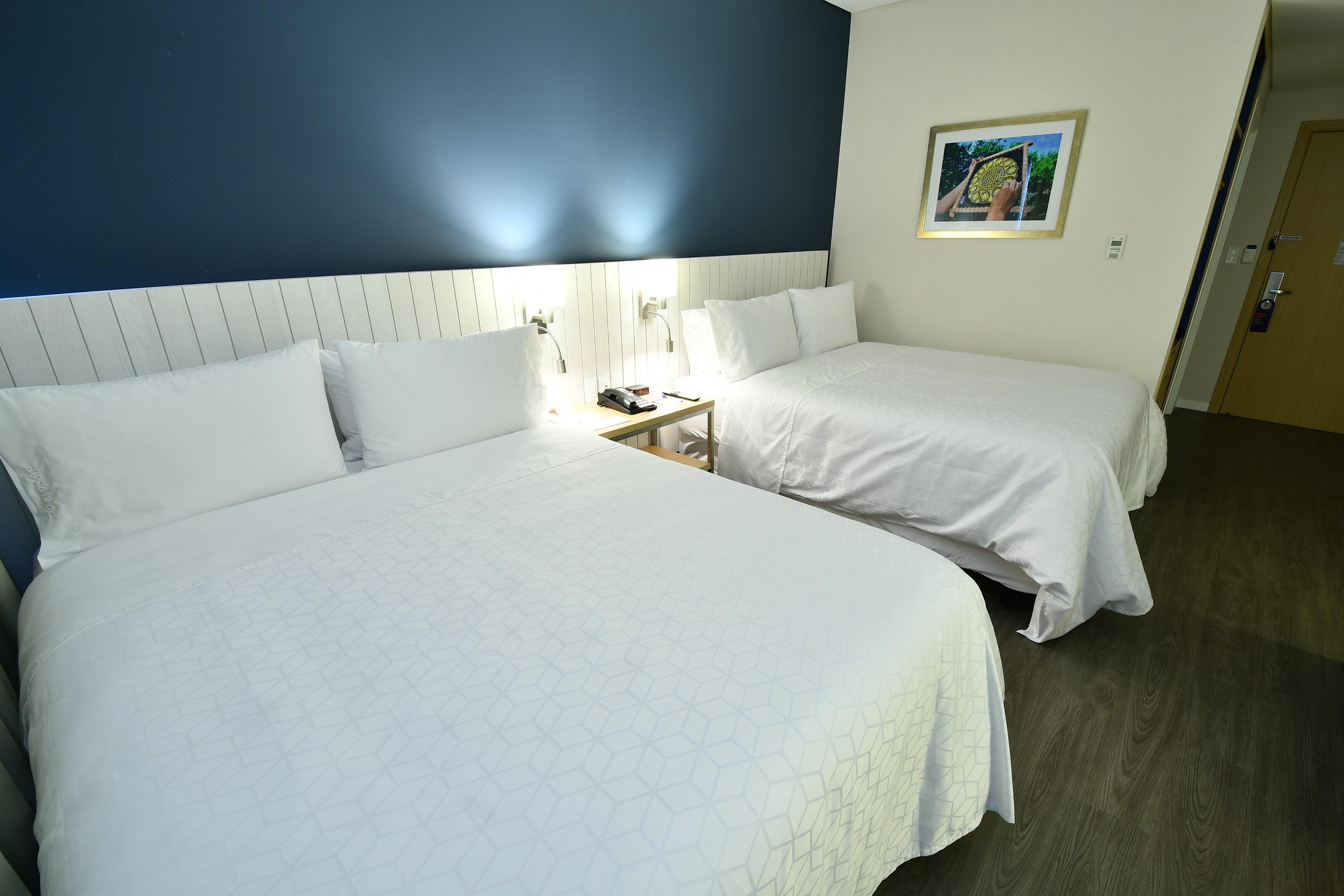 Holiday Inn Express Asuncion Aviadores By Ihg מראה חיצוני תמונה