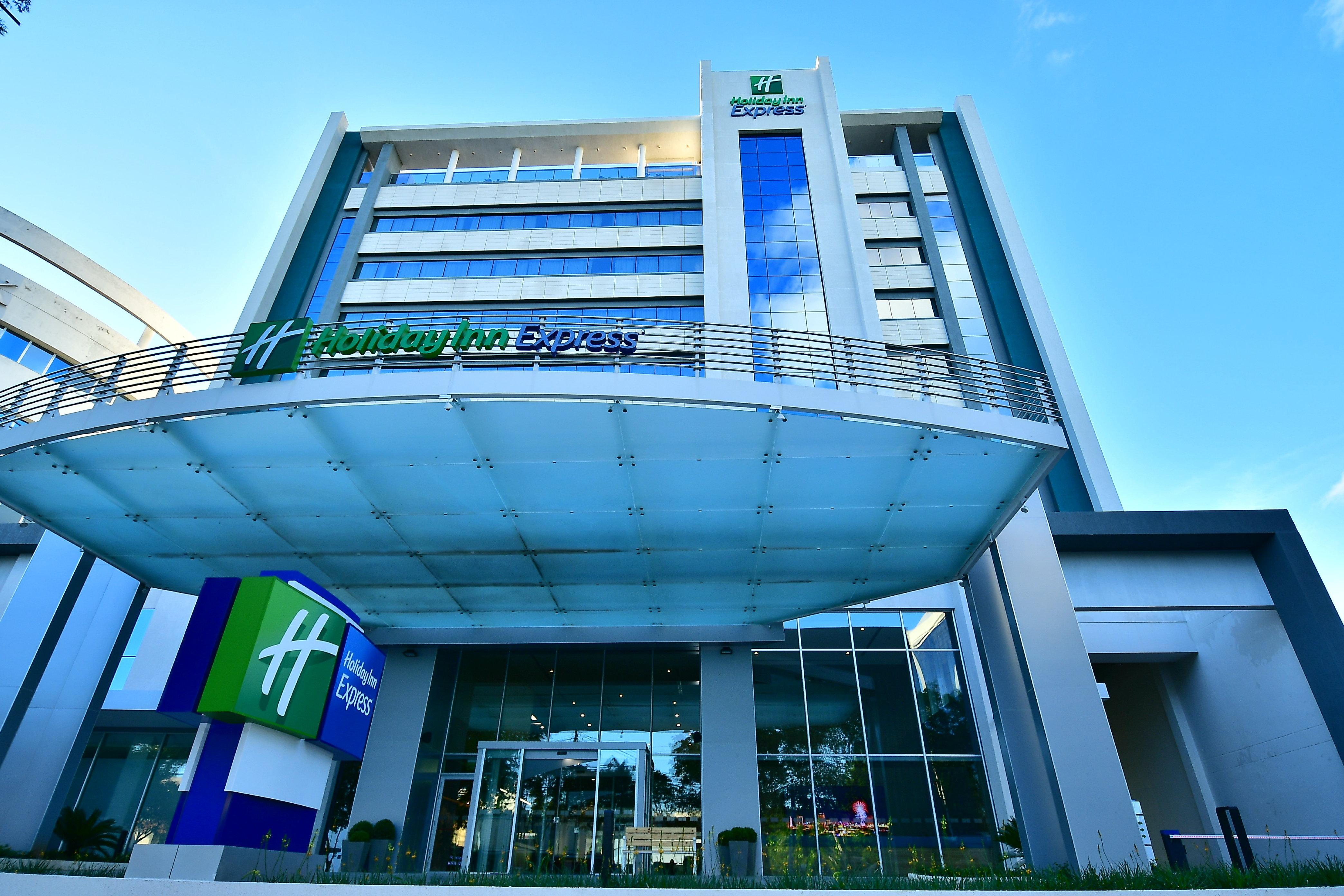 Holiday Inn Express Asuncion Aviadores , An Ihg Hotel מראה חיצוני תמונה