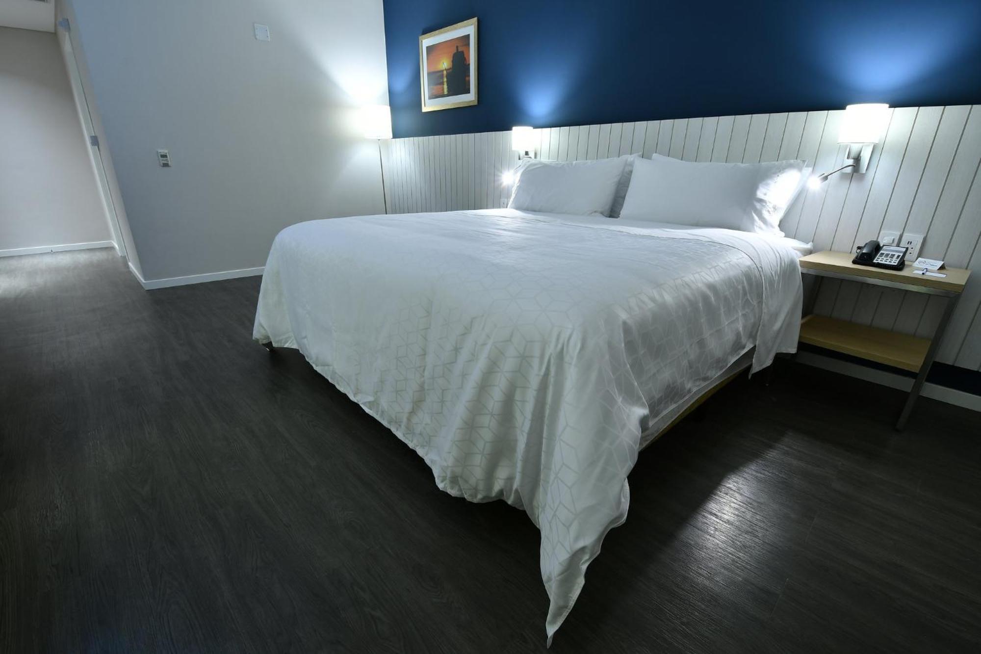 Holiday Inn Express Asuncion Aviadores By Ihg מראה חיצוני תמונה