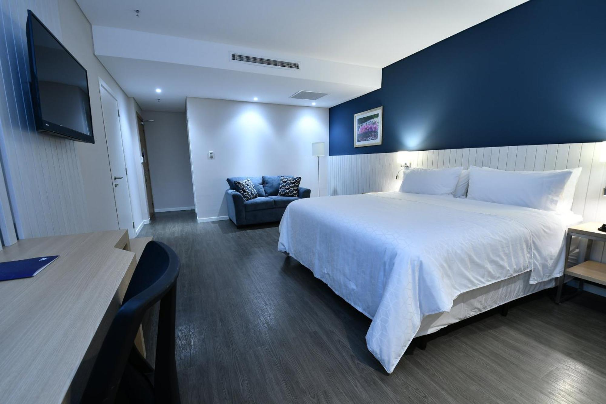 Holiday Inn Express Asuncion Aviadores By Ihg מראה חיצוני תמונה